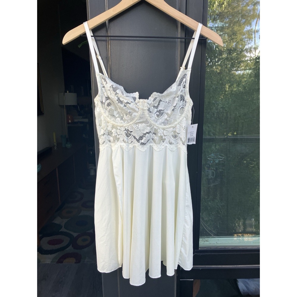 NWT Coquette Babydoll & G-String Lingerie Small White Ivory Lace Fairy Bridal